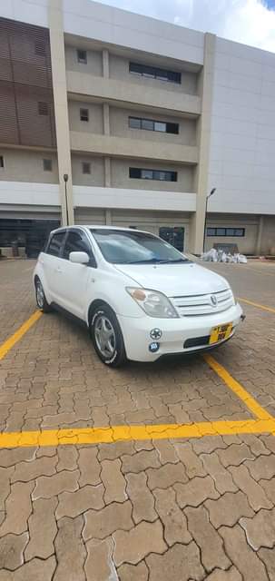 A picture of TOYOTA IST FOR SALE
