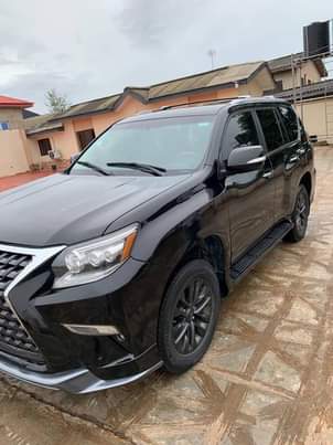 A picture of Pure First body Lexus Gx460 model