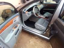 A picture of Toyota Avalon ship Very neat Everything is working fine