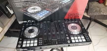 A picture of Pioneer Ddj Sx