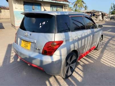 A picture of Toyota ISt