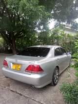 A picture of Crown athletic on sales 2004