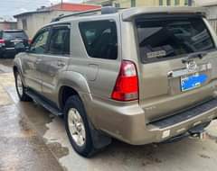 A picture of Scarcely driven 06 4runner SR5with leather interior first body paint