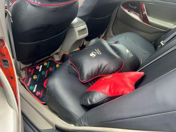 A picture of Well pimped 2008 09 Toyota Camry with android screen reversed