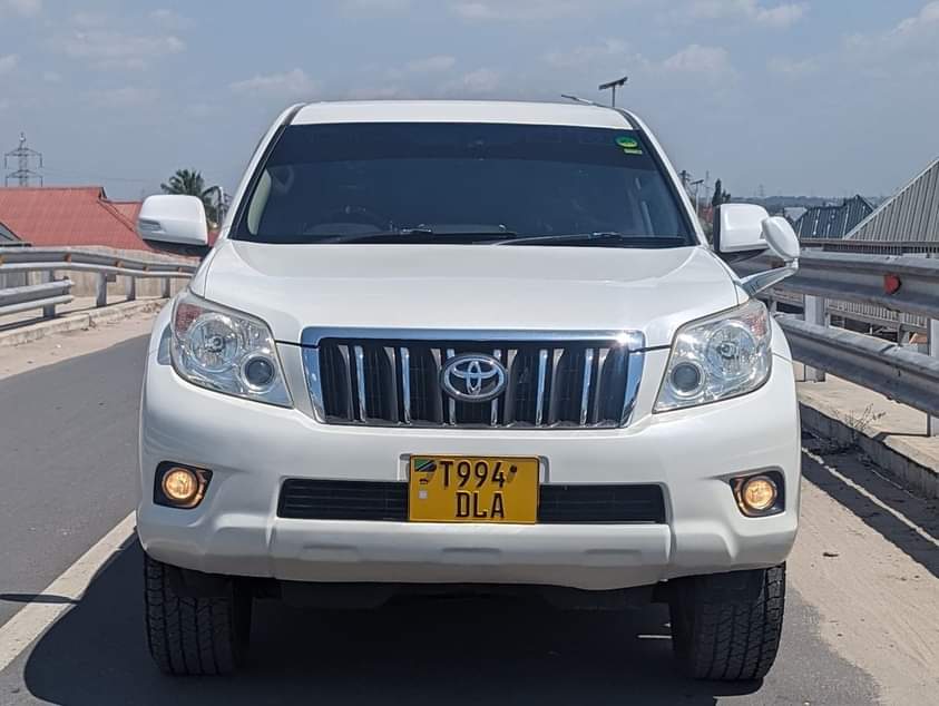 A picture of Toyota prado