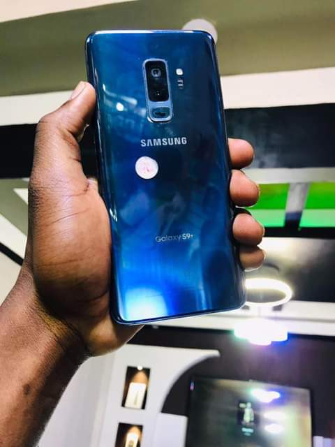 A picture of Samsung s9 plus