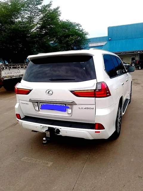lexus