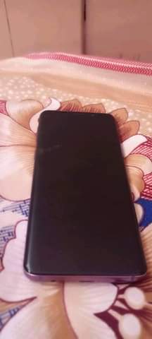 A picture of samsung s9