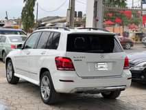 A picture of AWOOF DEAL FOREIGN USED MERCEDES BENZ GLK350 2014 PRICE 12