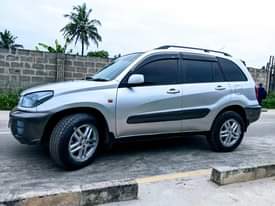 A picture of GARI KALI TOYOTA RAV4 FULL AC ENGINE 1AZ CC 1900