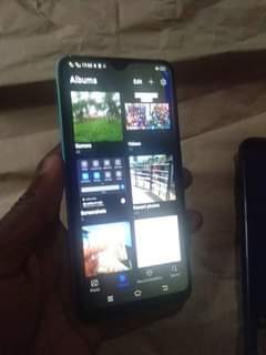 A picture of Vivo y1s gb 32