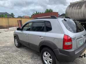 A picture of Sharp Hyundai Tucson 8month used in Niger pure first body