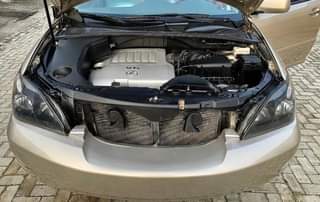 A picture of Lexus RX 350