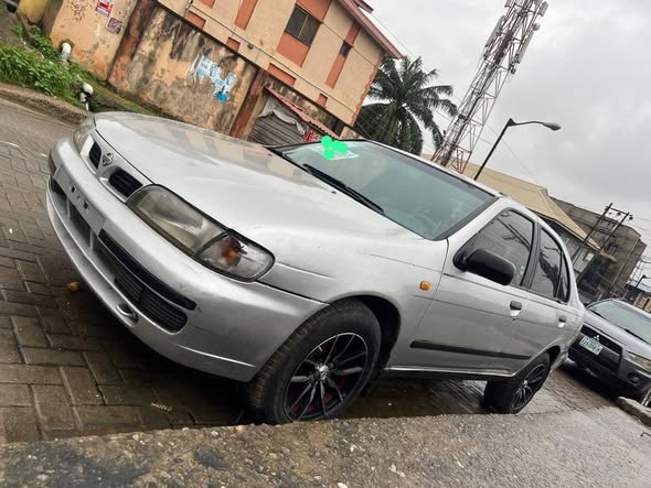 A picture of Super clean registered Nissan Almera