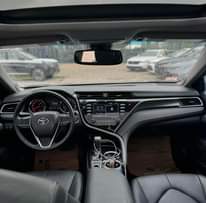 A picture of 2019 TOYOTA CAMRY XSE