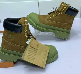 A picture of Timberland waterproof inapatikana sasa WhatsApp 0627380274
