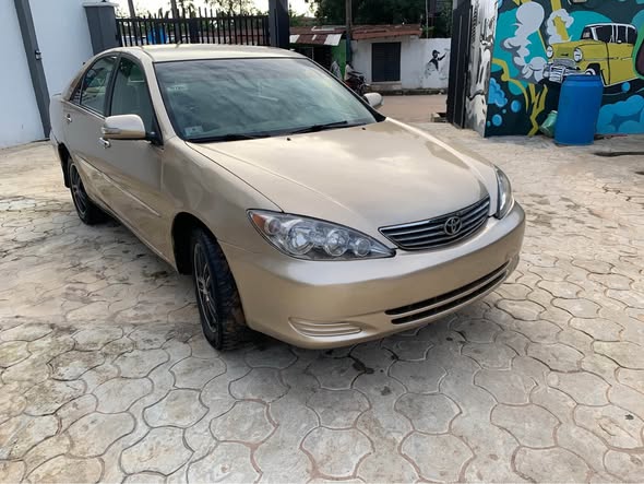 A picture of REGISTERED TOYOTA CAMRY 2004