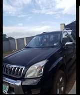A picture of Toyota prado