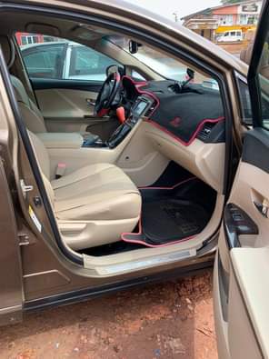 A picture of 2010 MODEL TOYOTA VENZA LESS THAN A YEAR USED 8