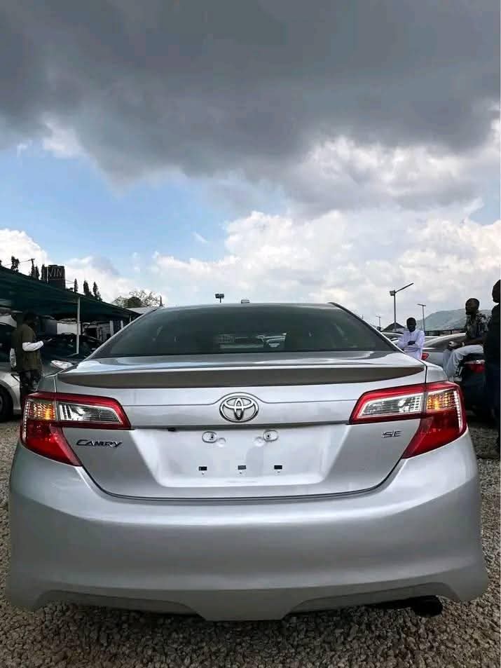 A picture of Camry SE 2015