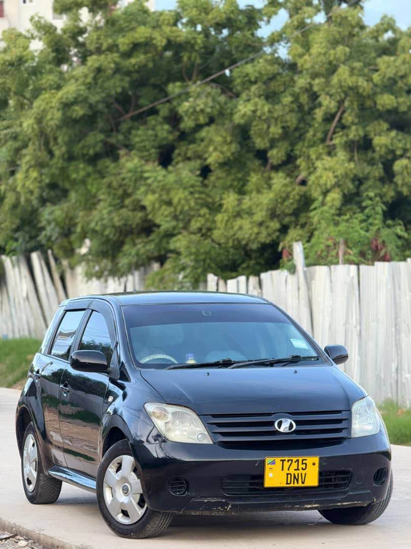 A picture of TOYOTA IST DNV Cc 1290 Year 2000 Call 0719348774 Full