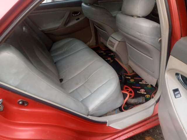 A picture of Toyota Camry 08