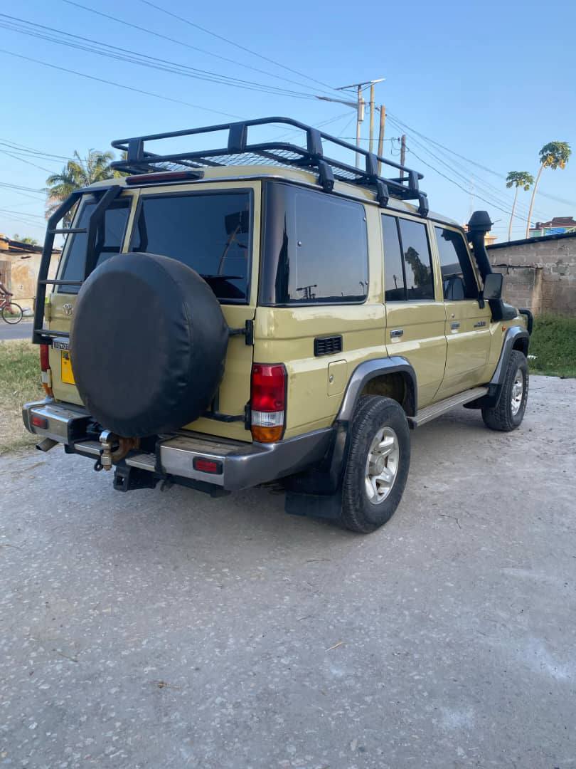 toyota land cruiser