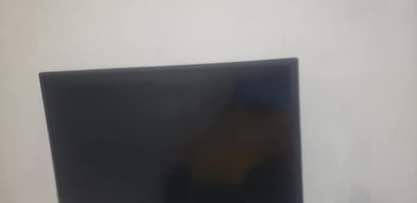 A picture of Nauza TV flat inch 25 kwa bei poa nataka 150
