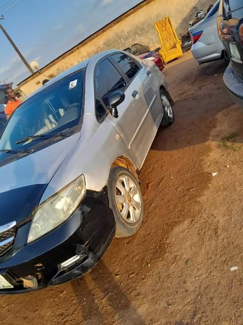 A picture of Honda city 2006 manual gear