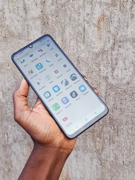 A picture of TCL505 5G