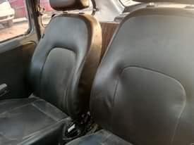 A picture of Volkswagen Beetle 1961 model. Direct tokumbo. 08063558269