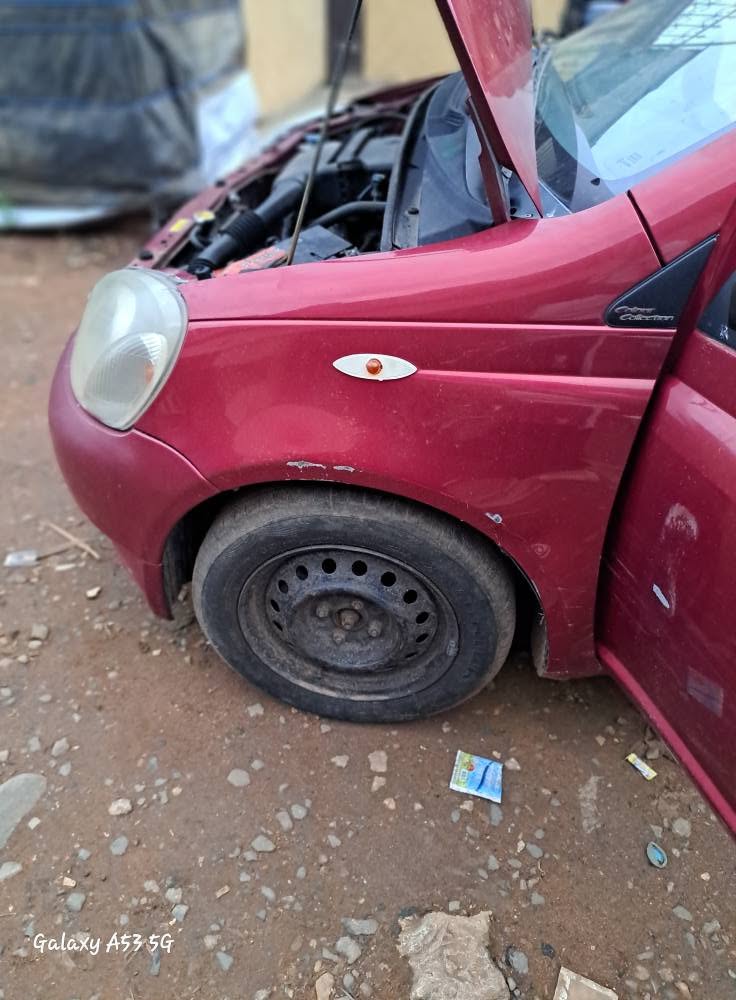 A picture of Toyota yaris 2003