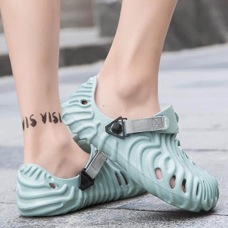 crocs