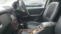 A picture of Mercedes Benz ML 320