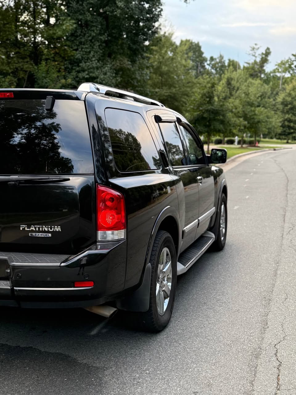 A picture of 2012 Nissan armada