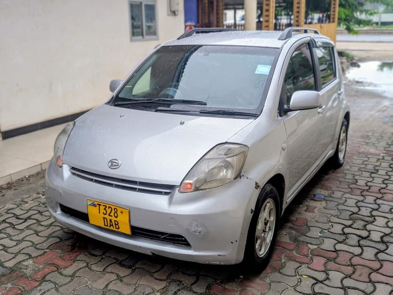 A picture of Car