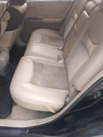 A picture of first body 2004 model toyota highlander With sound engine and