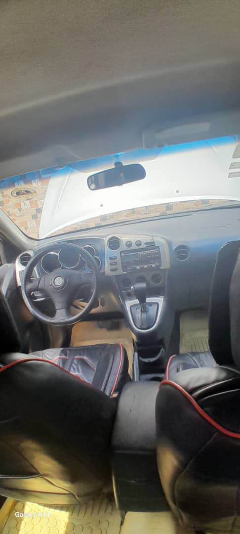 A picture of Toyota matrix 2005