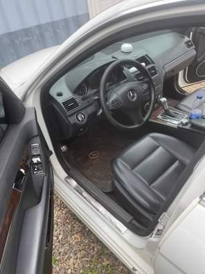 A picture of 2009 model Super clean Benz C 300 used but not