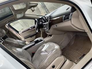 A picture of REGISTERED Mercedes Benz ml350 2014 Upgraded to Gle350 Park ssis