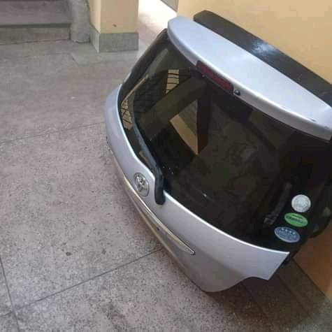 Mercedes B.