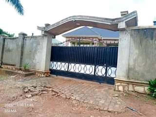 A picture of House