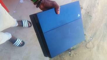 A picture of Playstation 4 Flat