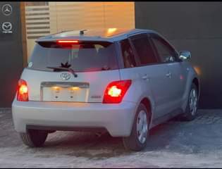 A picture of Toyota ist no E