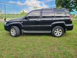 A picture of Prado TX DGS Year 2006 Engine 2TR Haina shida yyte