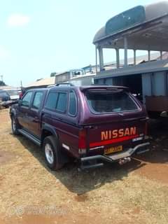 used nissan hardbody