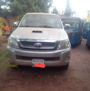used toyota hilux