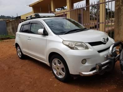 used toyota ist