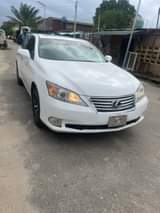 A picture of Relocation Sales Very Clean 2009 ES350 baked on first body