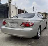 A picture of 04 Lexus ES 330 Read description for full details